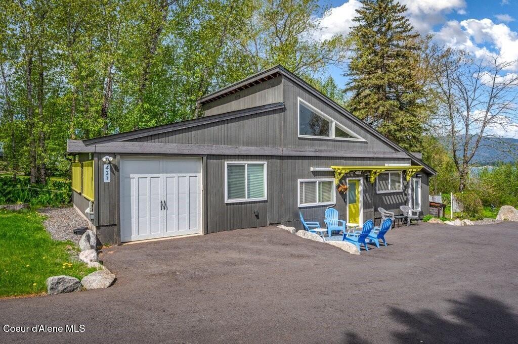 423/431 Lakeshore Dr