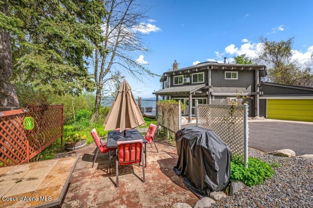 423/431 Lakeshore Dr