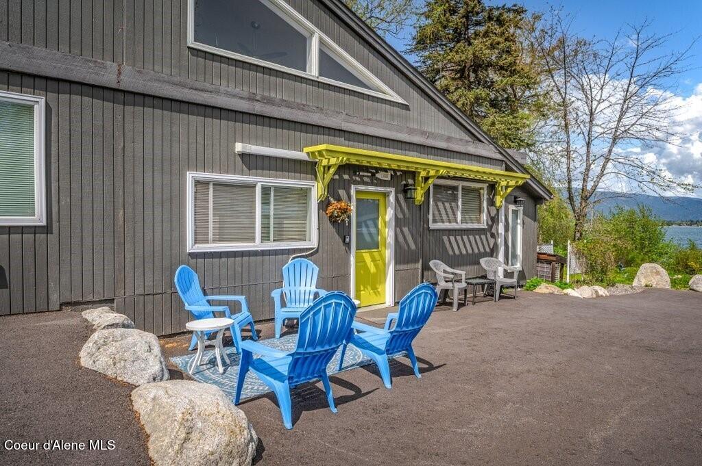 423/431 Lakeshore Dr
