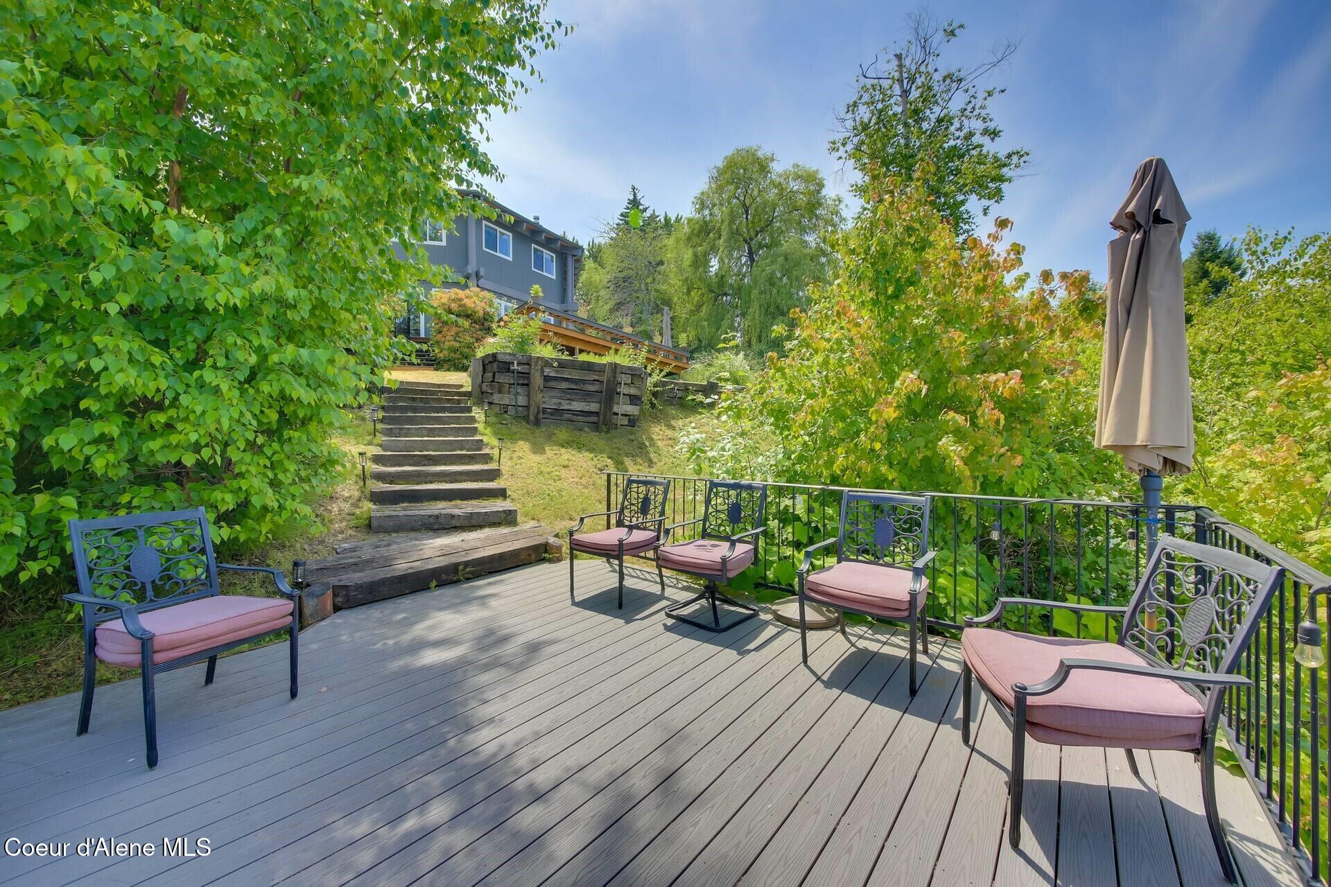 423/431 Lakeshore Dr