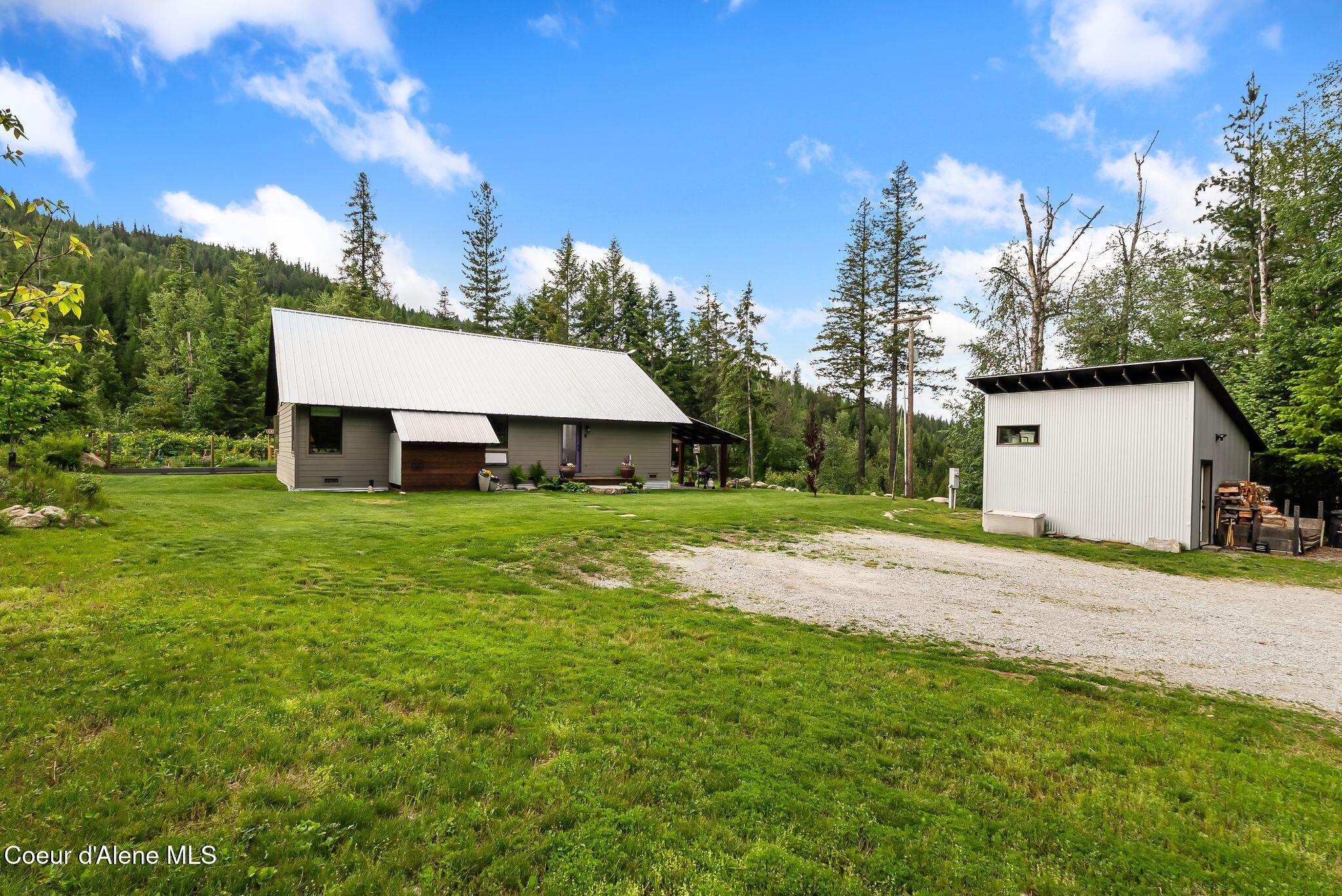 320 Coyote Creek Lane