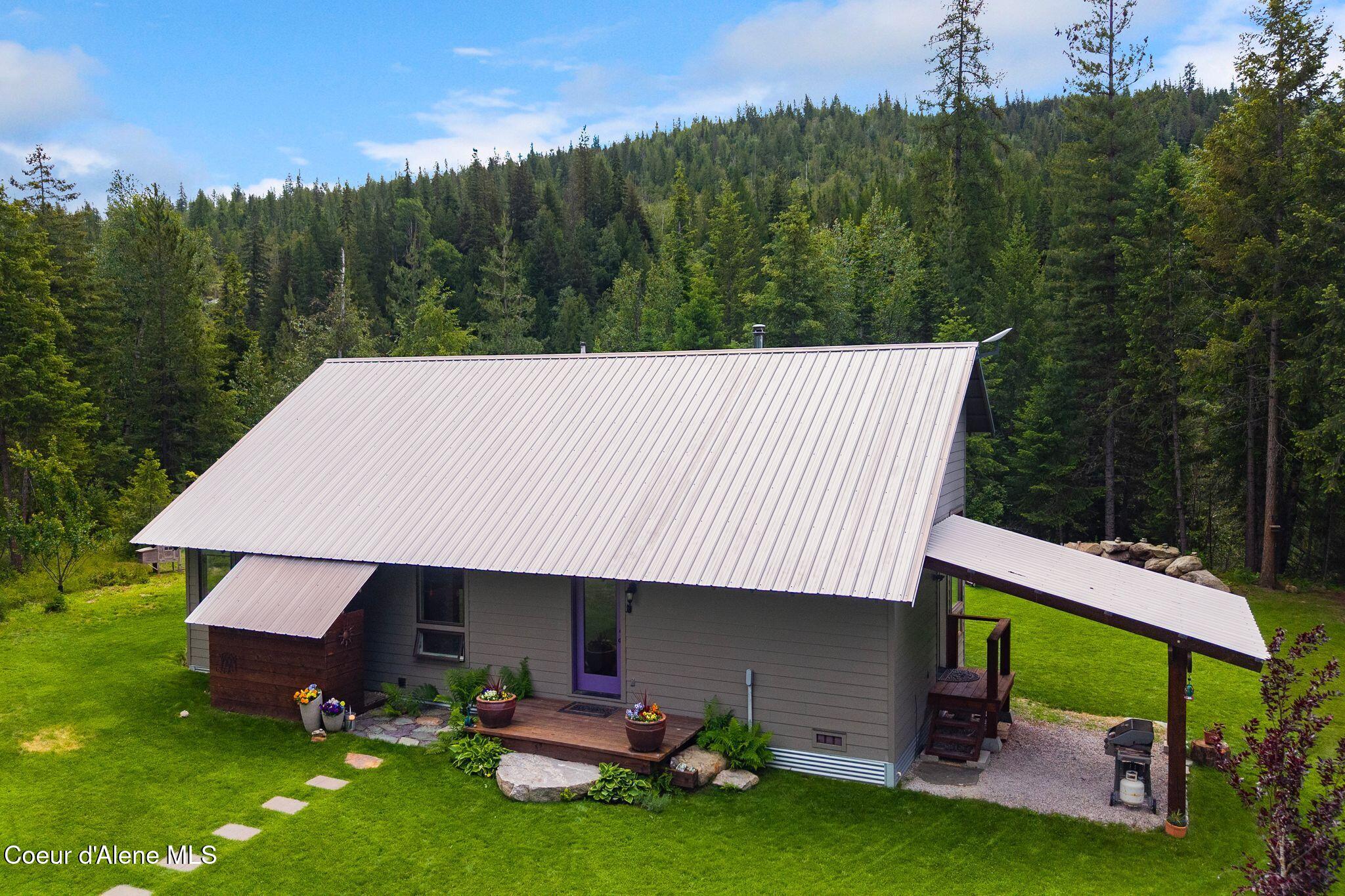 320 Coyote Creek Lane