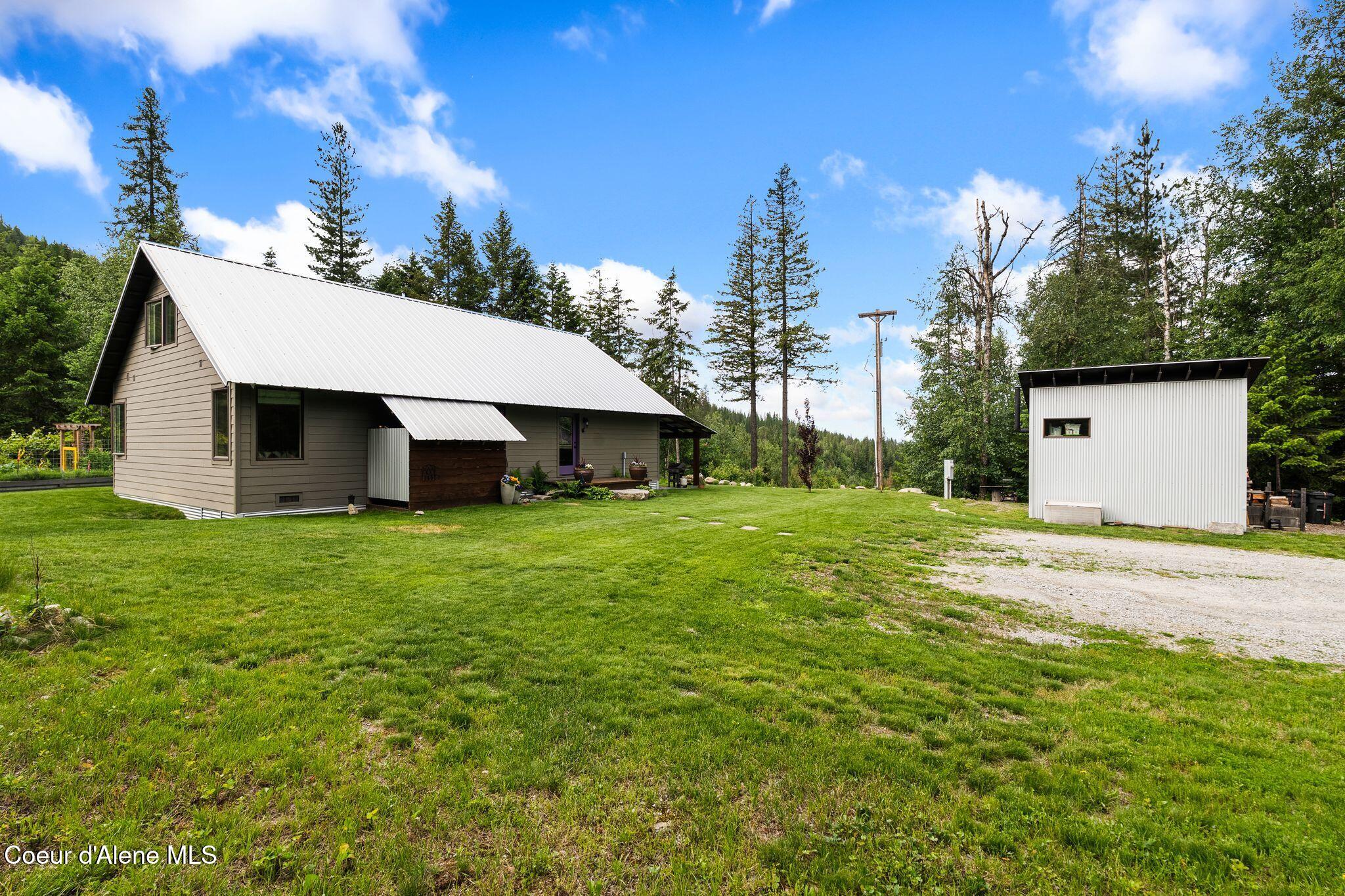 320 Coyote Creek Lane