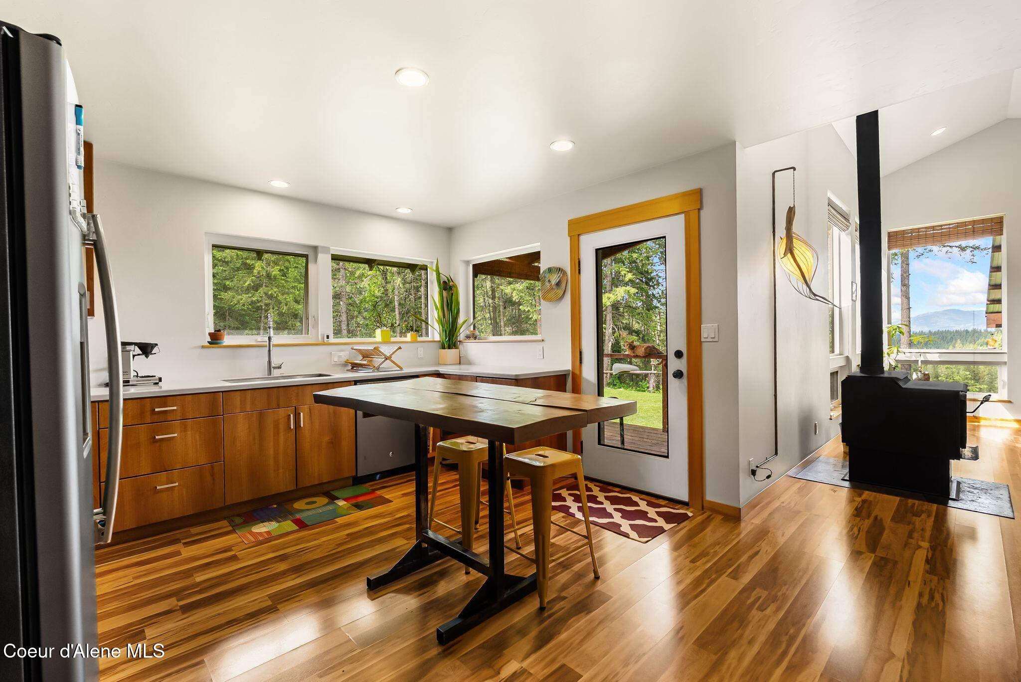 320 Coyote Creek Lane
