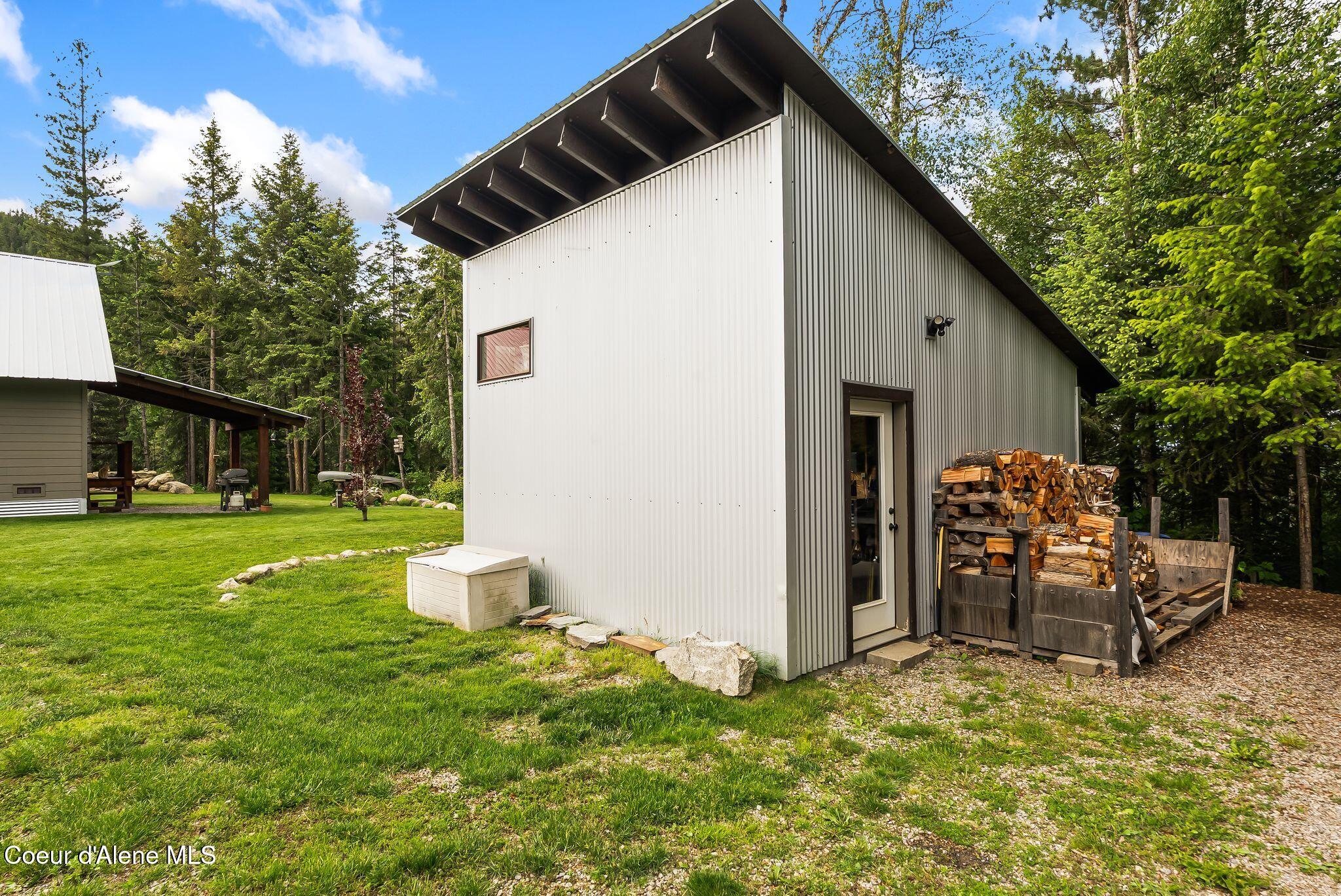 320 Coyote Creek Lane