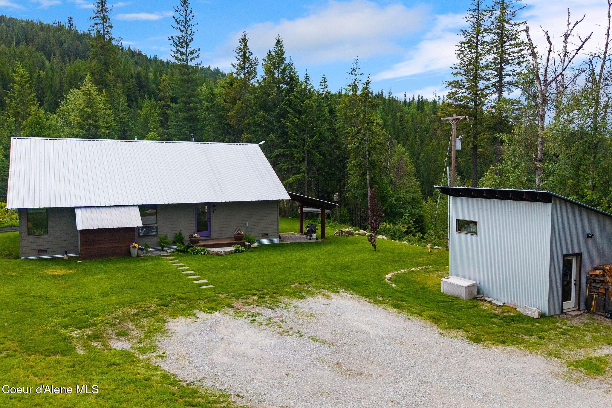 320 Coyote Creek Lane