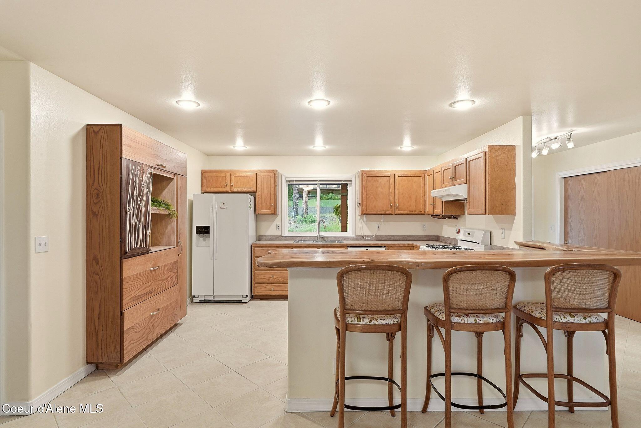 955 Bottle Bay Road