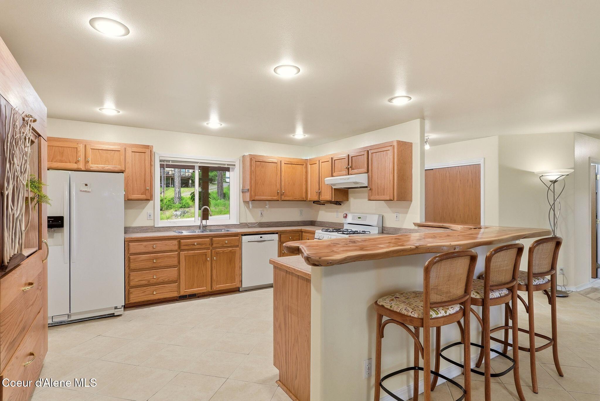 955 Bottle Bay Road