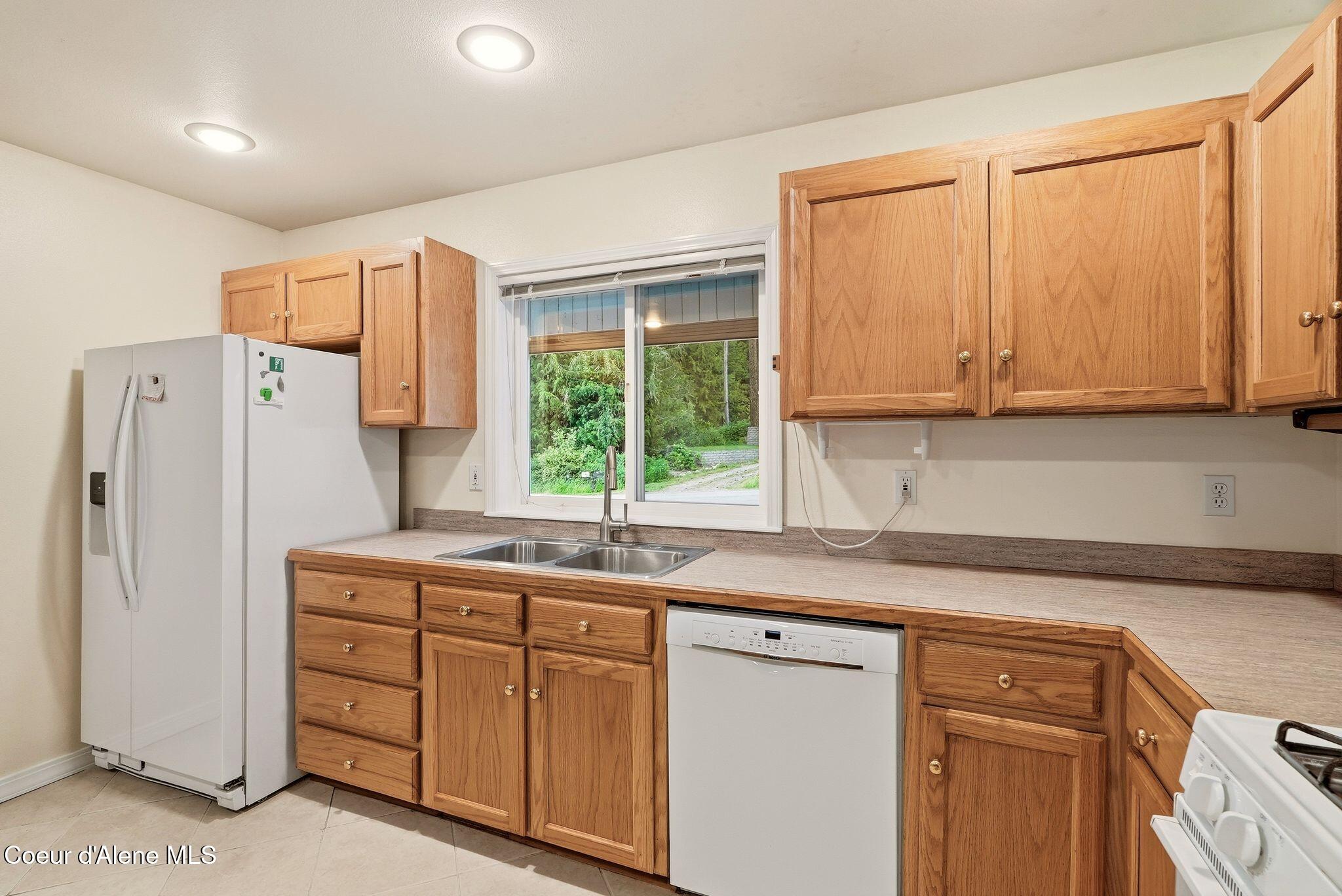 955 Bottle Bay Road