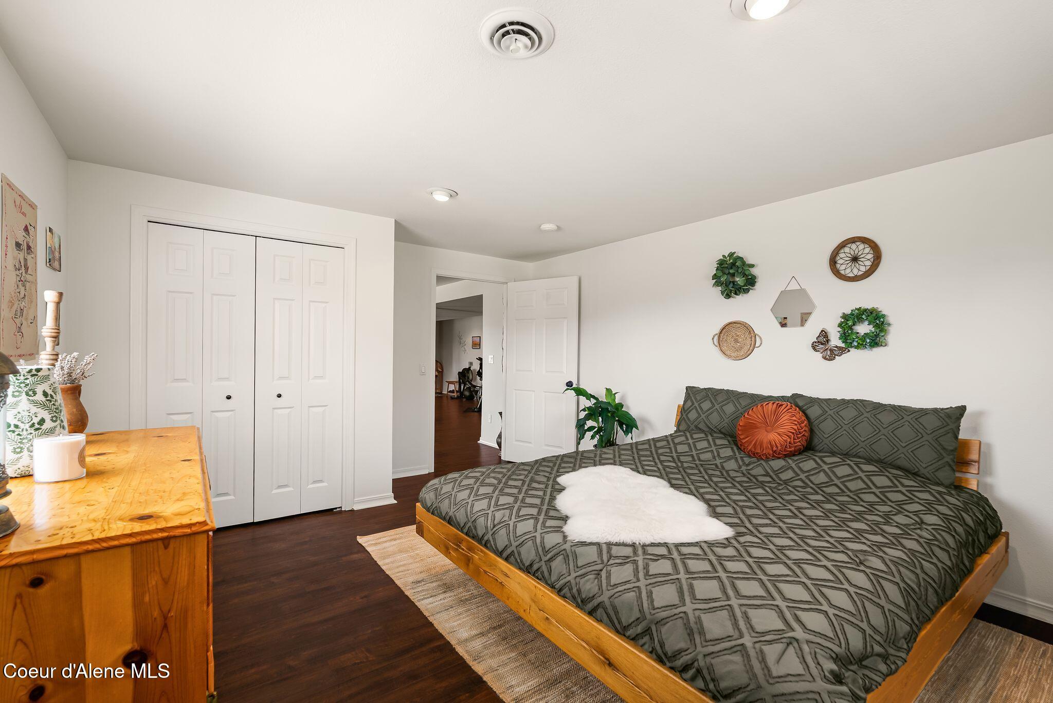 6872 Westview Drive
