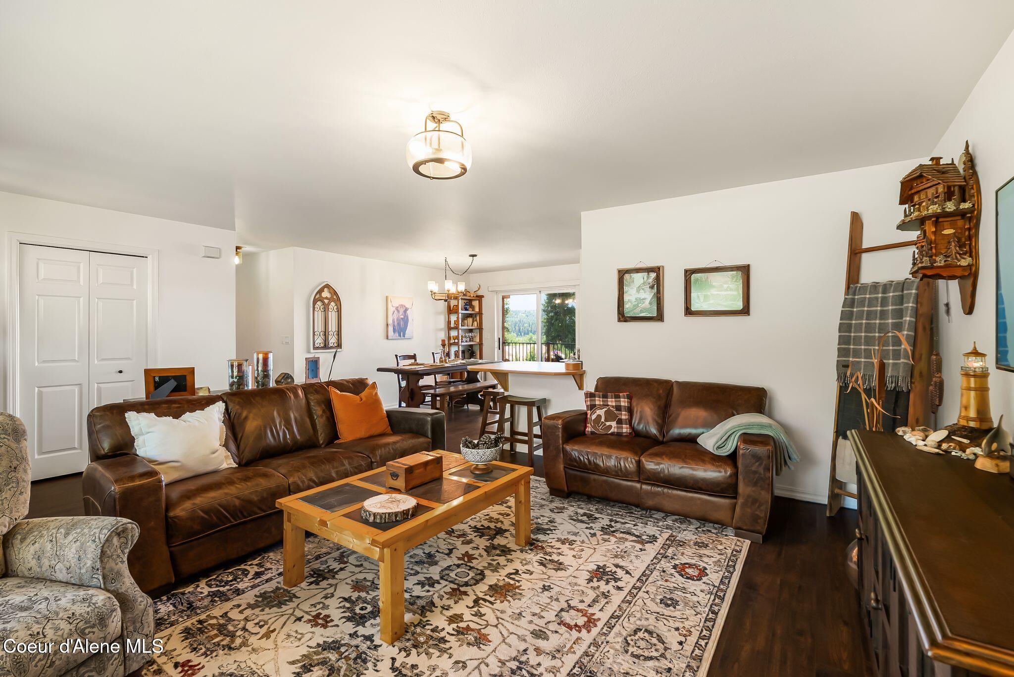 6872 Westview Drive