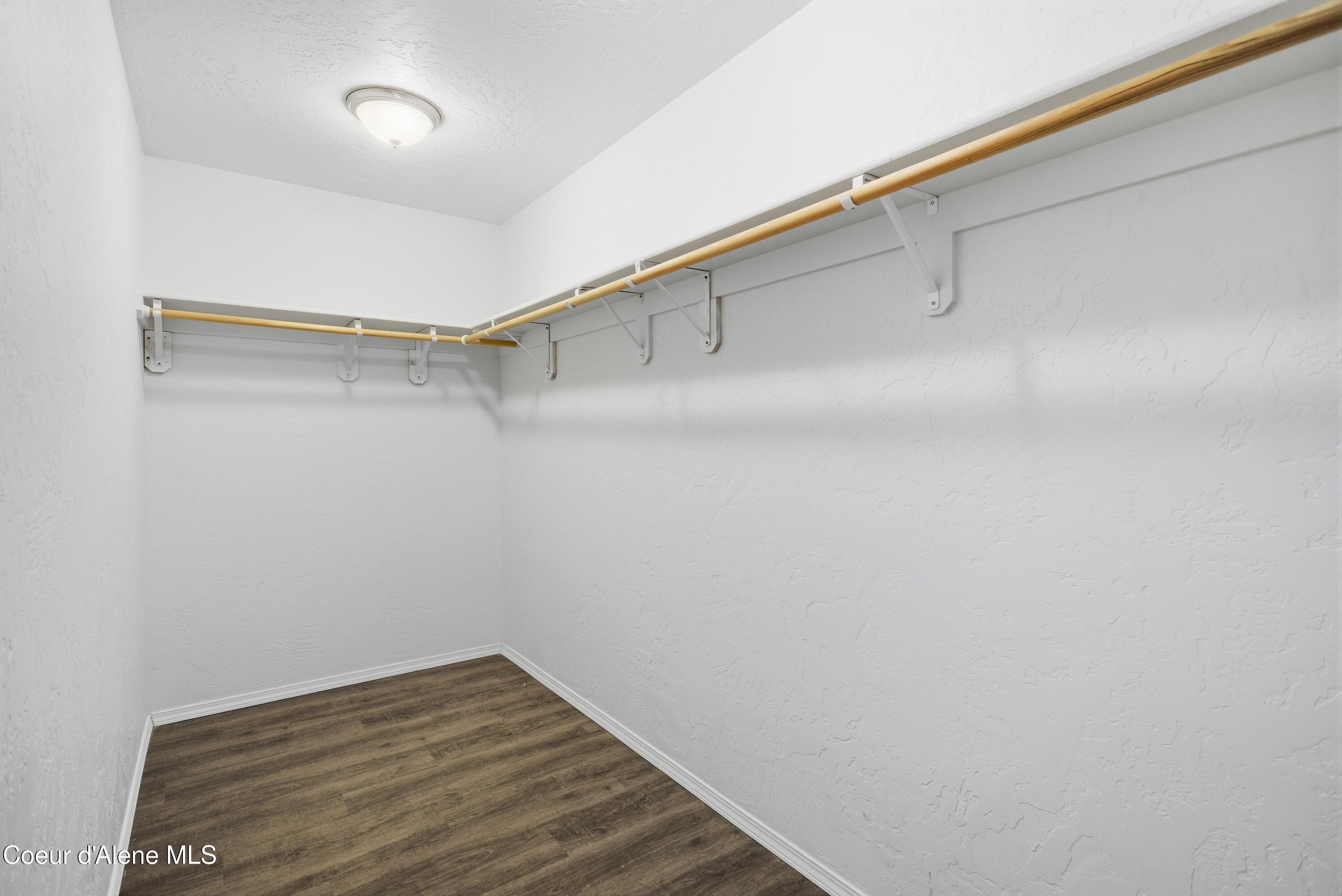 1121 Honeysuckle Avenue