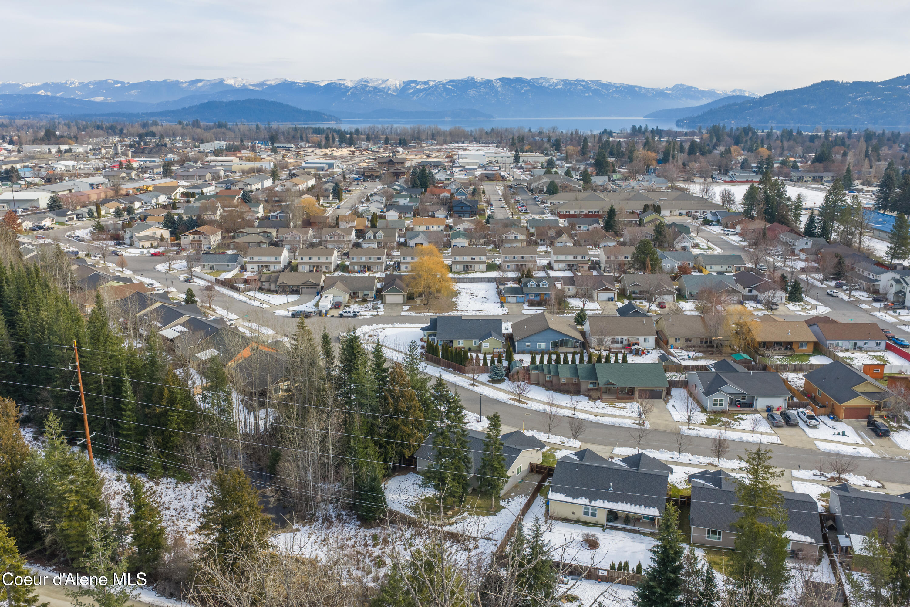 1121 Honeysuckle Avenue