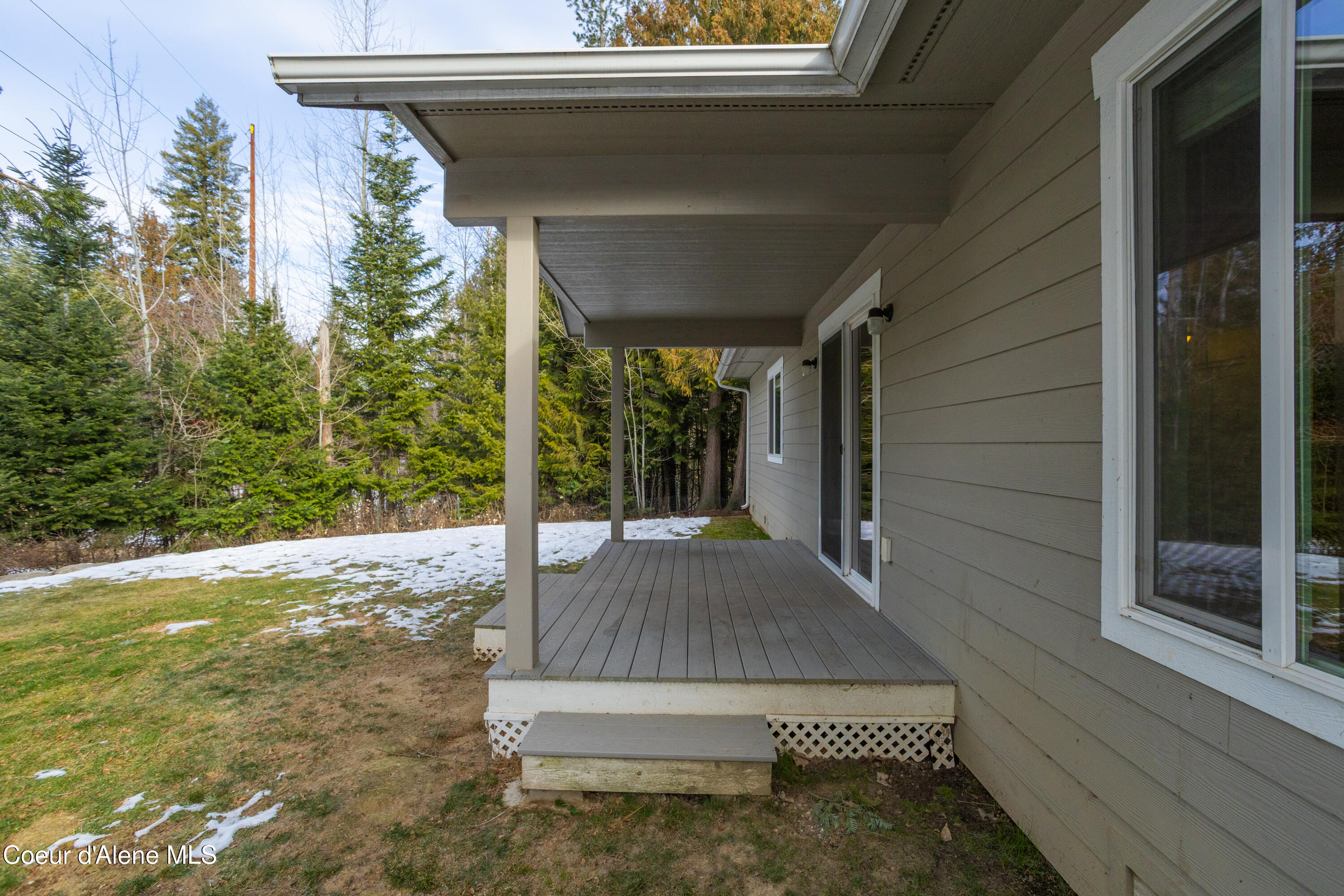 1121 Honeysuckle Avenue