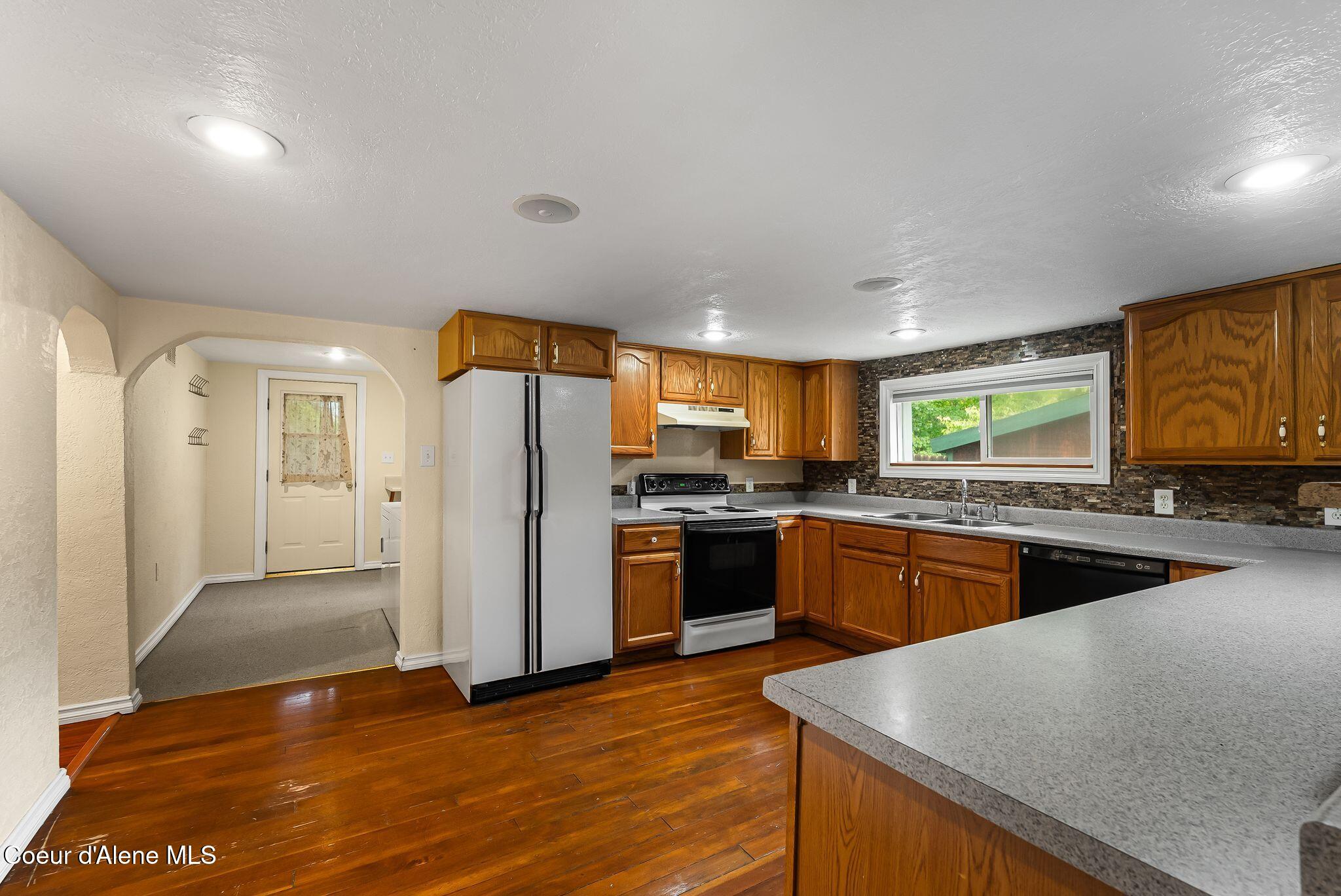 1601 Main Street