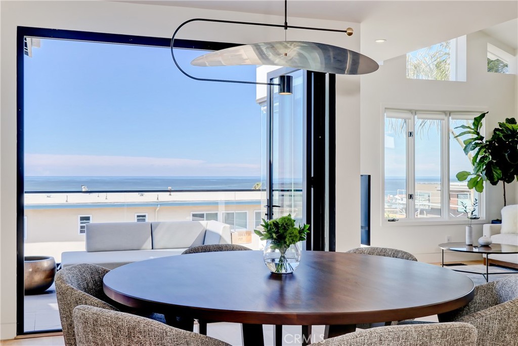 1712 Manhattan Avenue