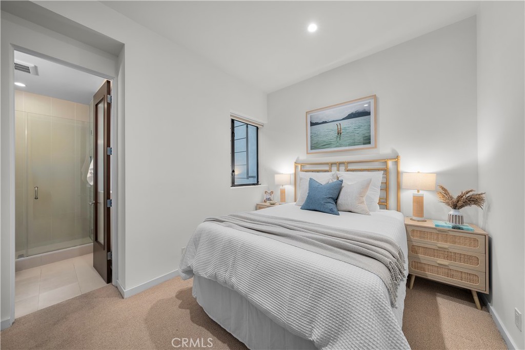 1308 Manhattan Avenue