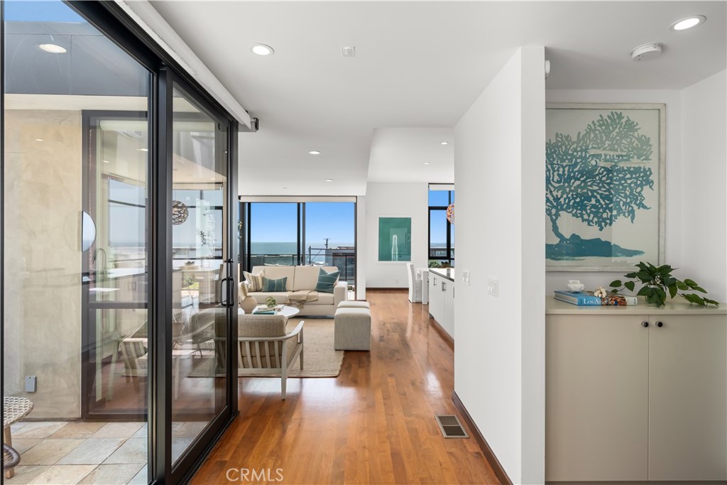 1308 Manhattan Avenue