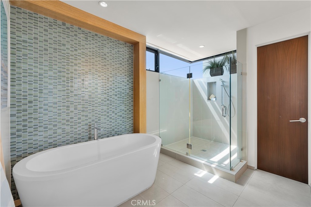 1308 Manhattan Avenue