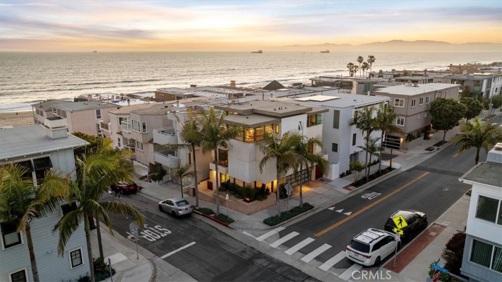 2301 Manhattan Avenue