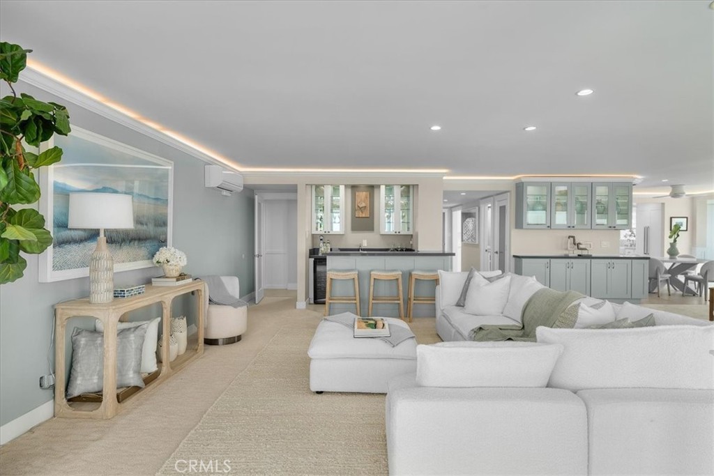 201 Calle Miramar 35