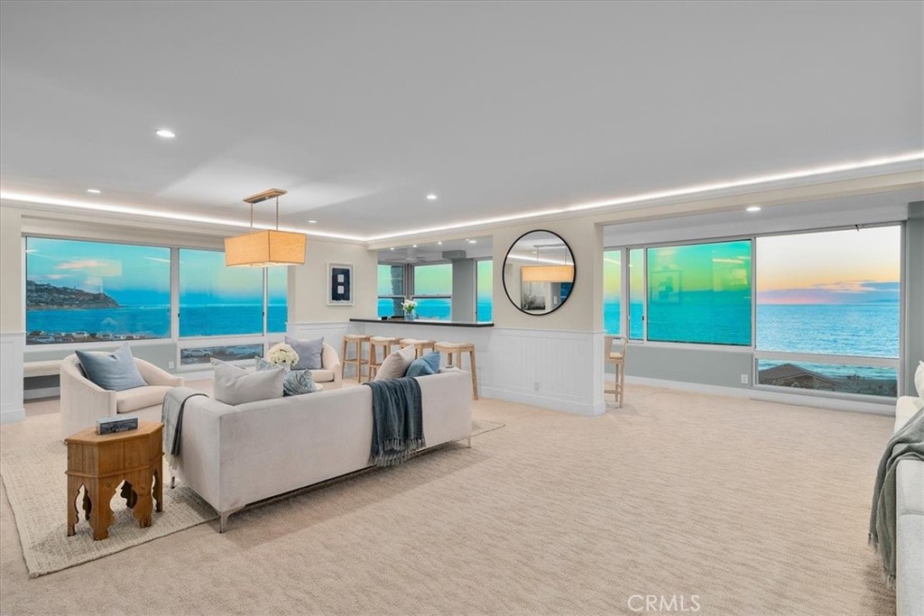 201 Calle Miramar 35