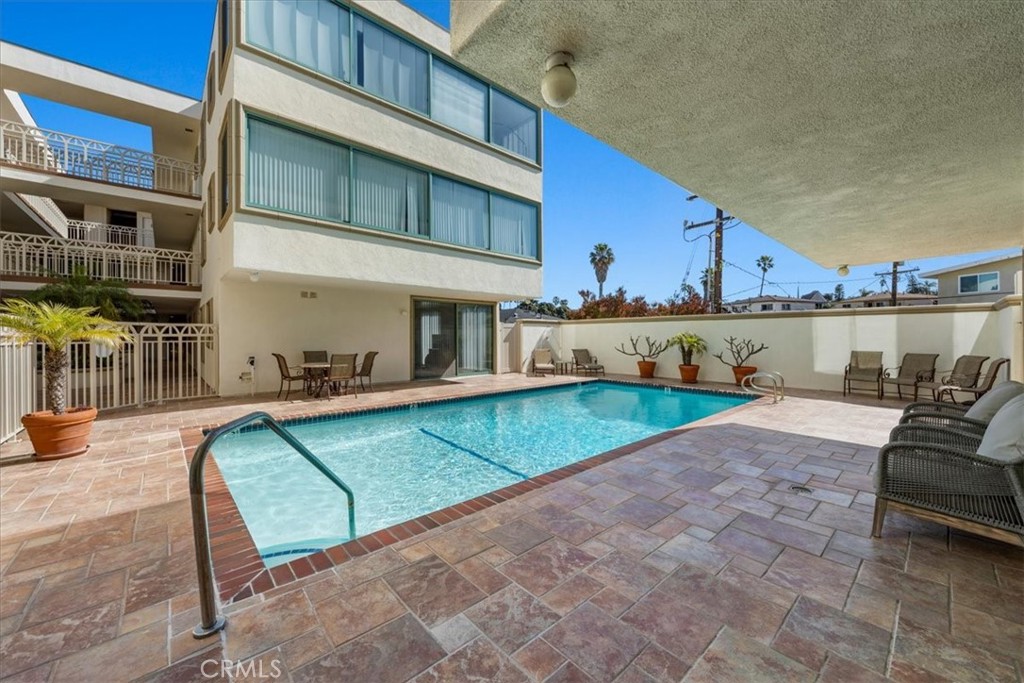 201 Calle Miramar 35