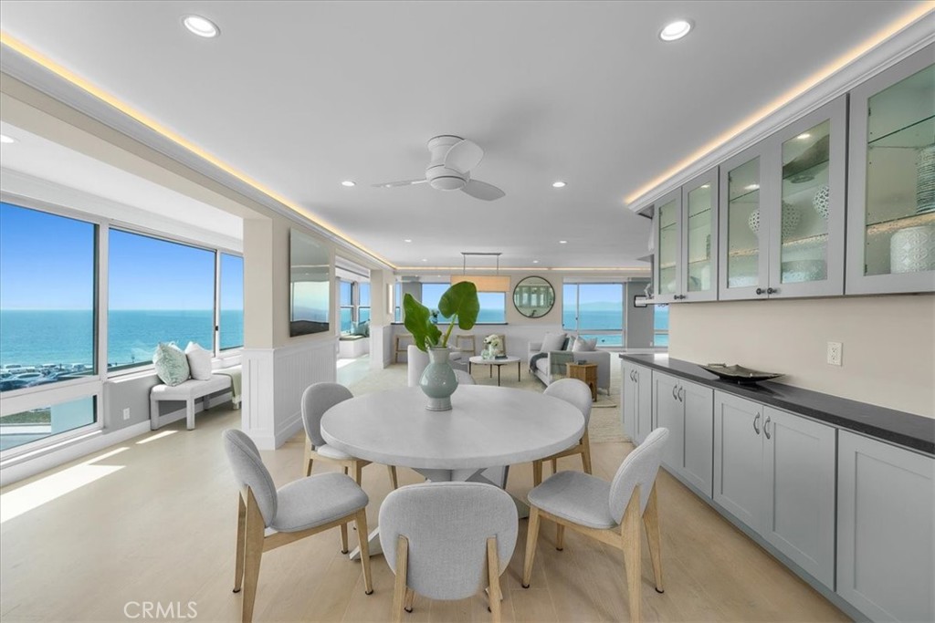 201 Calle Miramar 35