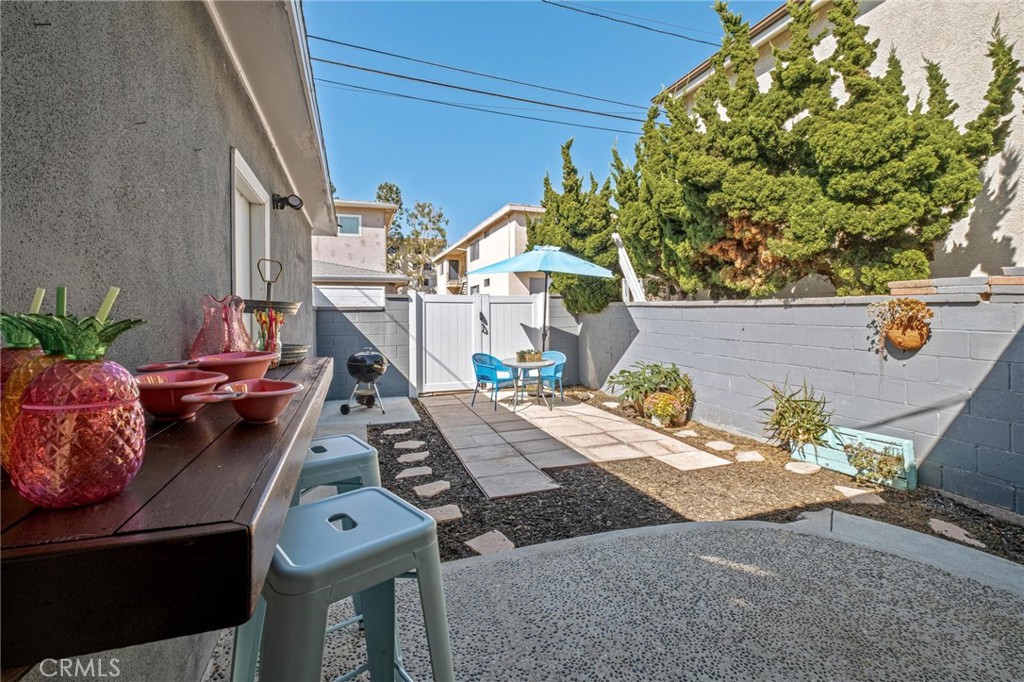 1084 W 26th Street