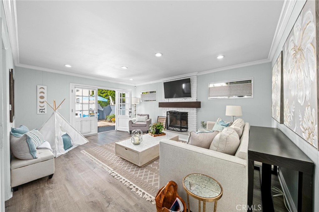 1084 W 26th Street