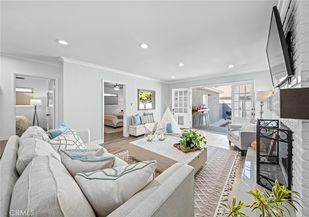 1084 W 26th Street