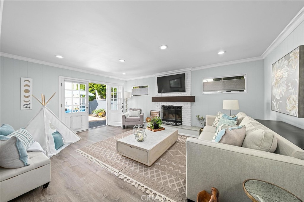 1084 W 26th Street