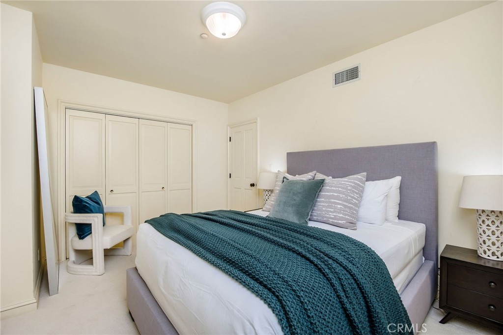 1129 Via Mirabel