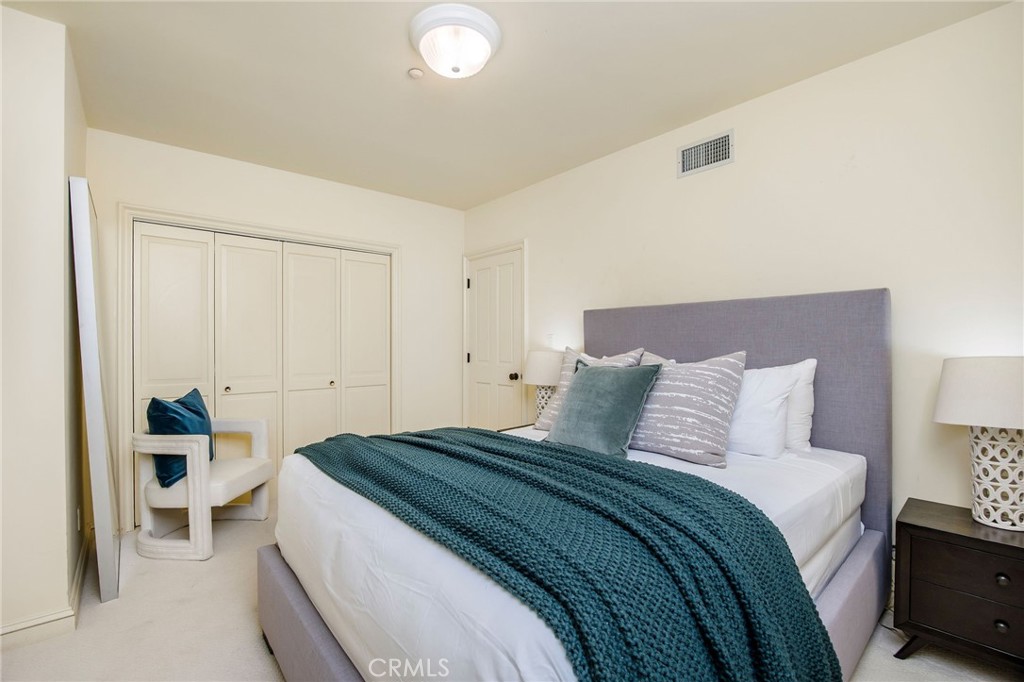 1129 Via Mirabel