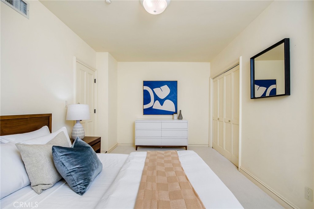 1129 Via Mirabel