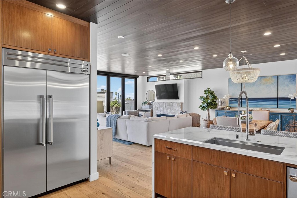 1501 Palm Drive