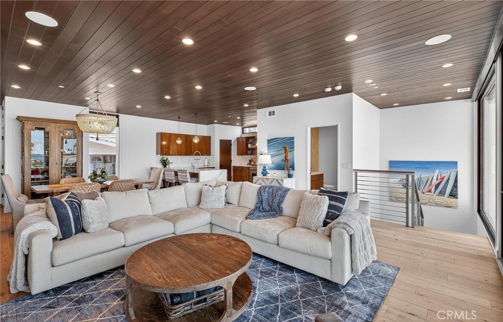 1501 Palm Drive
