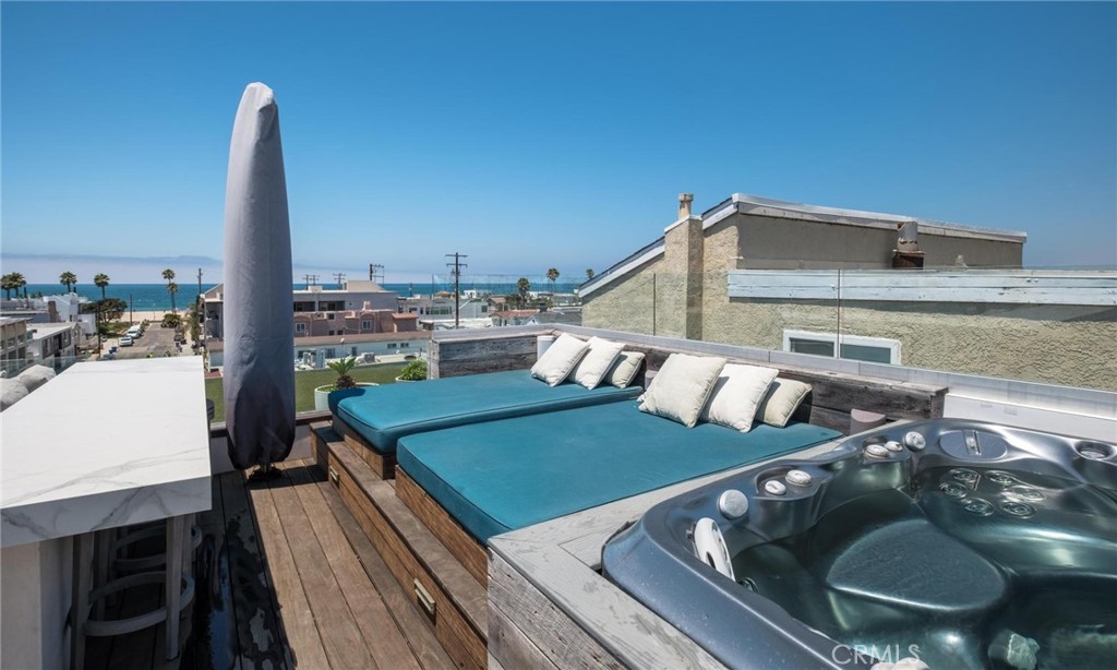 1501 Palm Drive
