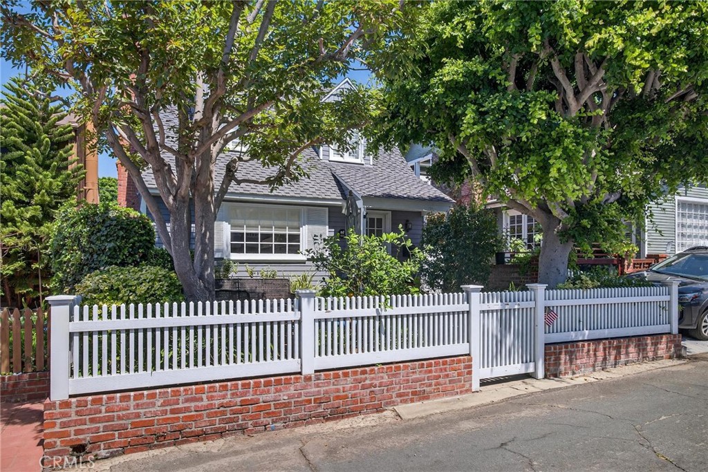 437 35th Street