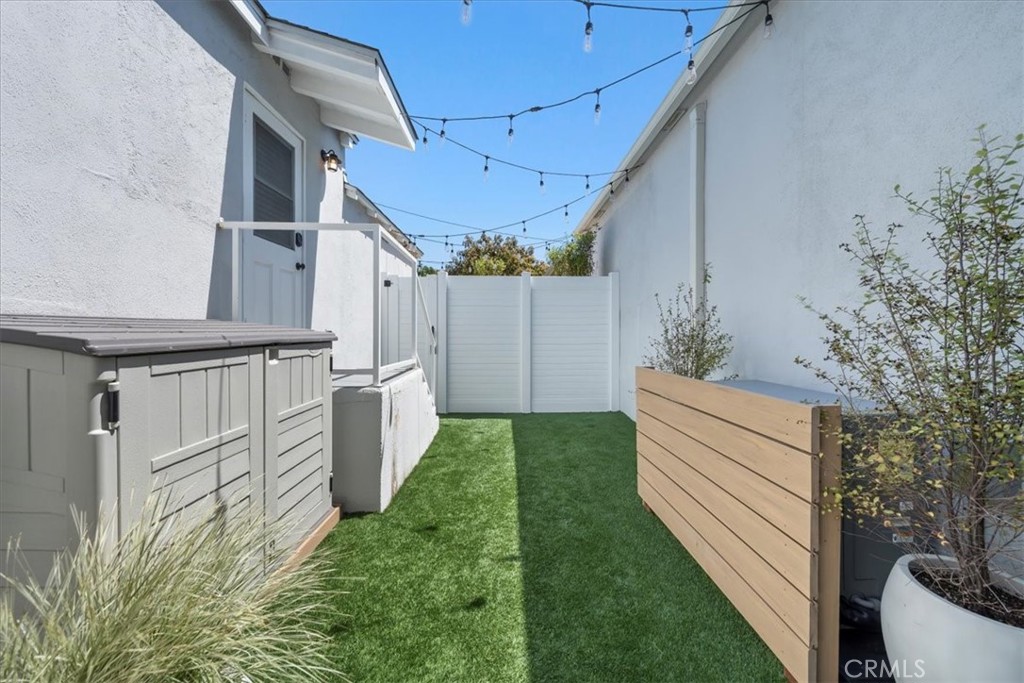 1430 Bonnie Brae