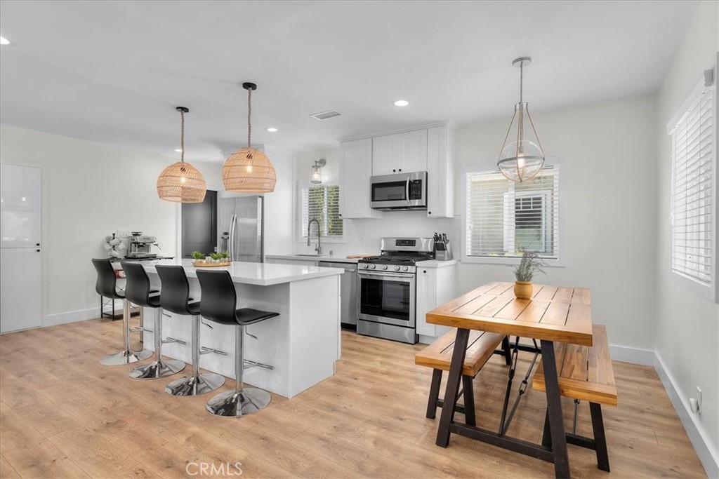 1430 Bonnie Brae