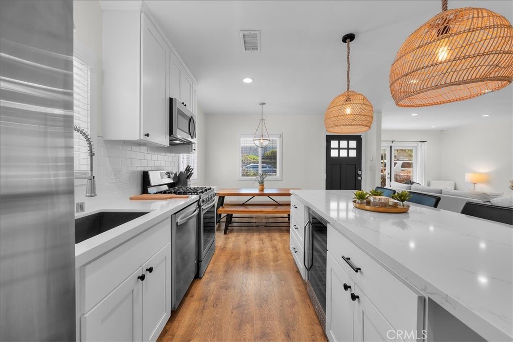 1430 Bonnie Brae