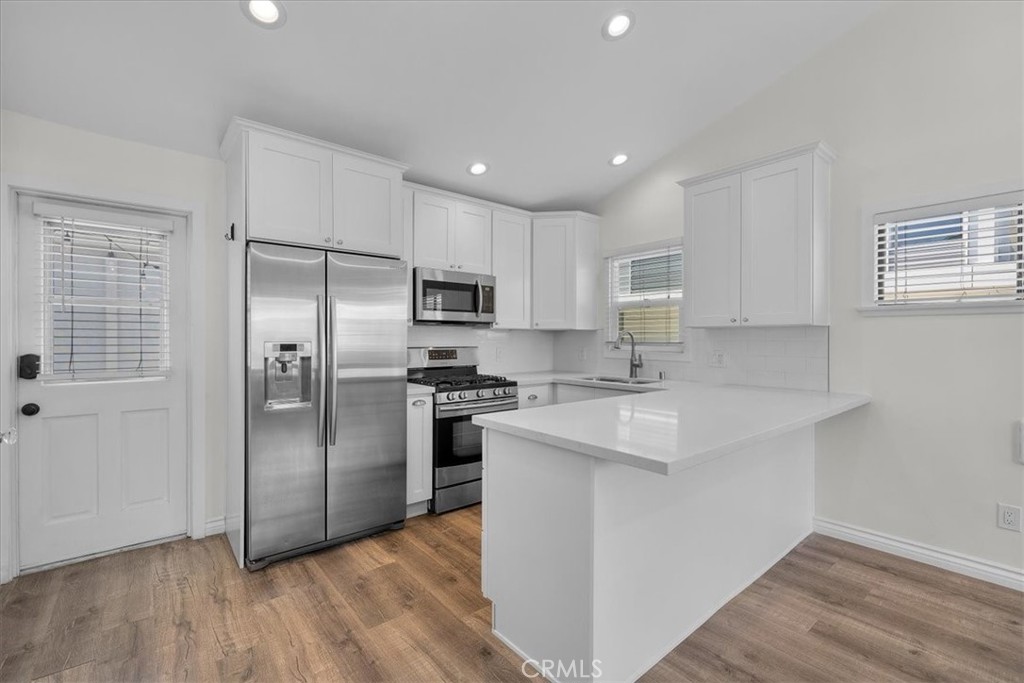 1430 Bonnie Brae