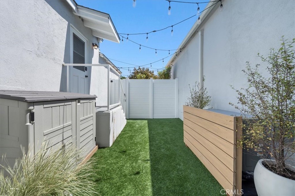 1430 Bonnie Brae