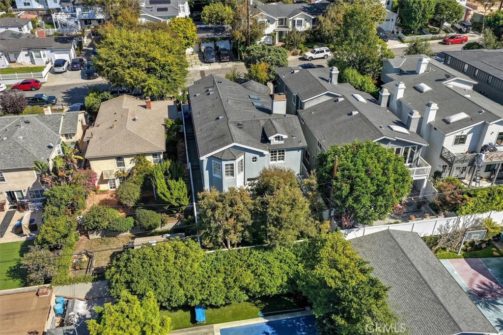 2909 Maple