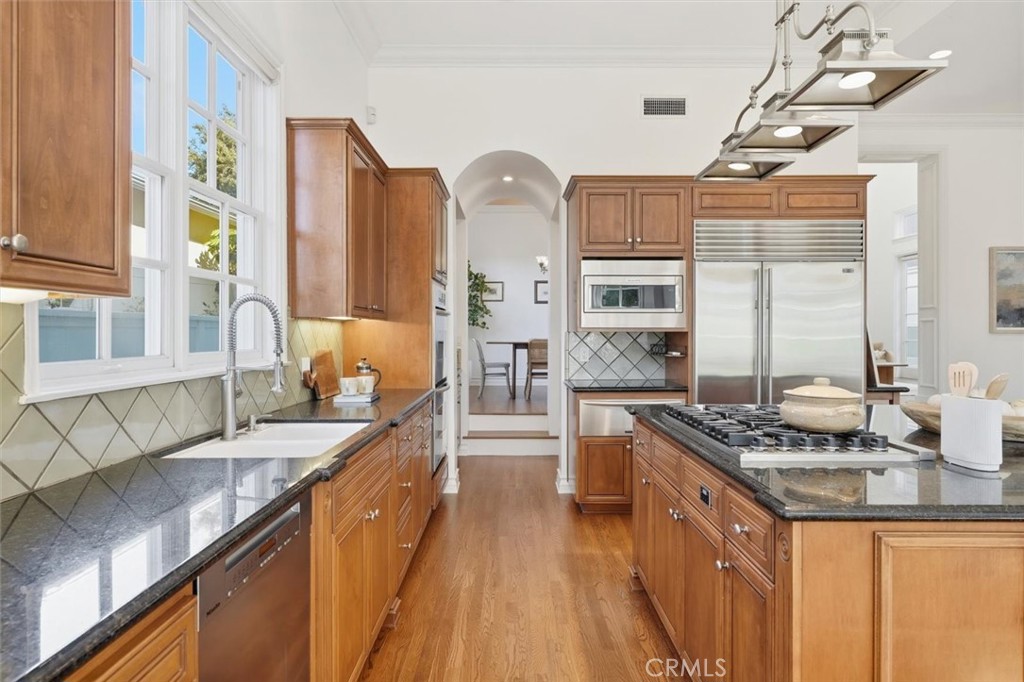 2909 Maple