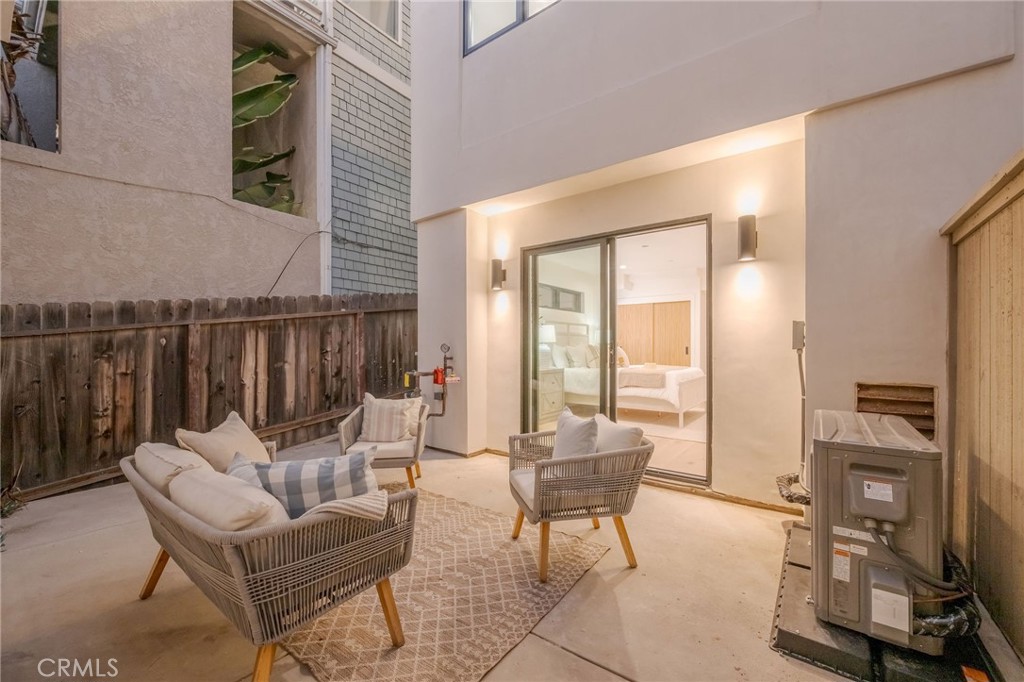 89 Bayview