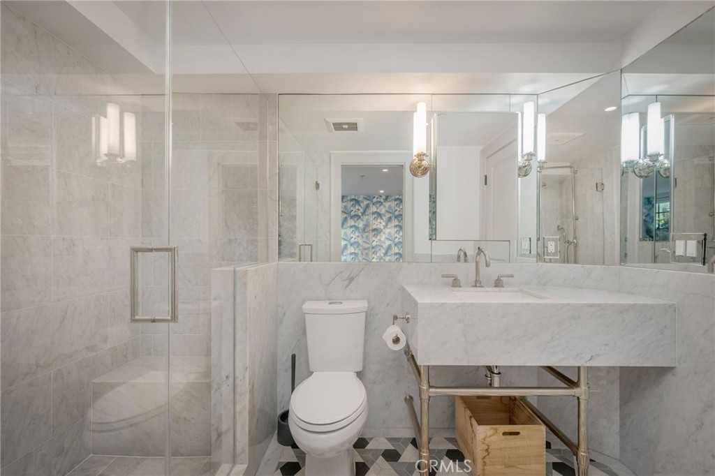 2903 Manhattan Avenue A