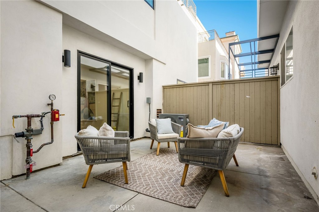 89 Bayview