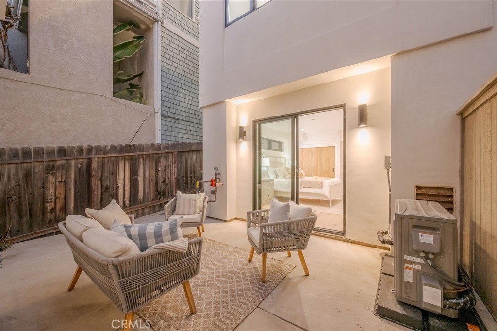 89 Bayview